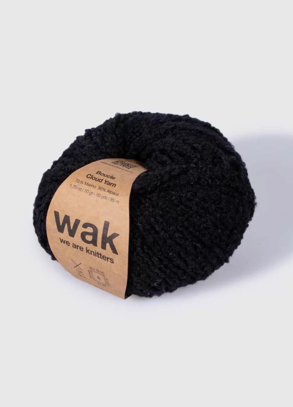 The Boucle Cloud Yarn Black>We Are Knitters Hot