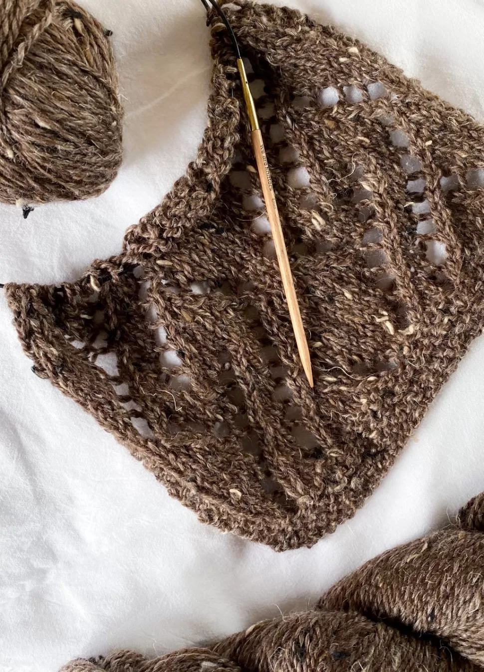 The Twist & Shout Rustic Brown Tweed>We Are Knitters Fashion